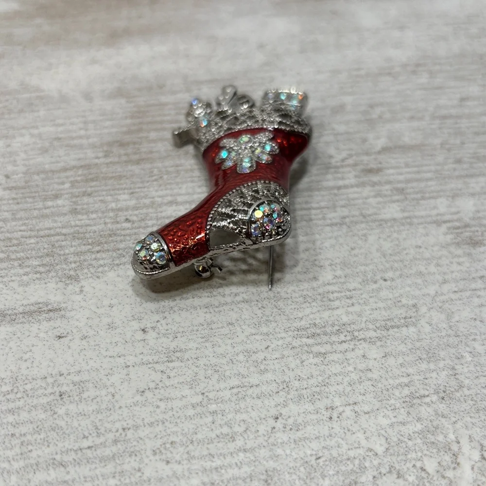 Vintage Red Enamel Silver Rhinestone Christmas Stocking Holiday Brooch Pin - Picture 3 of 6